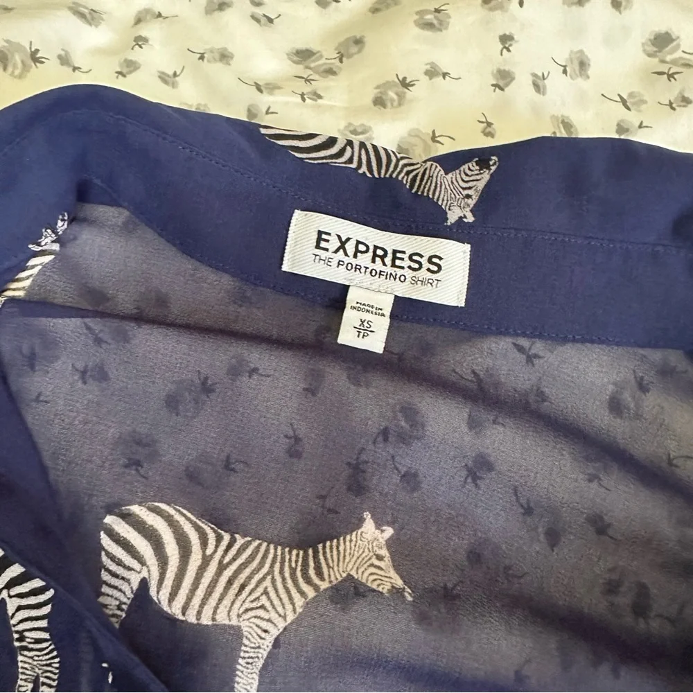 Womens Express Zebra Printed Blouse - Size XS - Picture 2 of 5